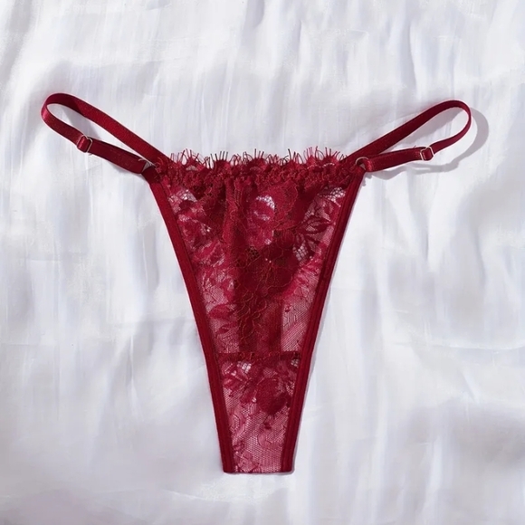 Sexy Lace Lingerie in Deep Red - Picture 3 of 5